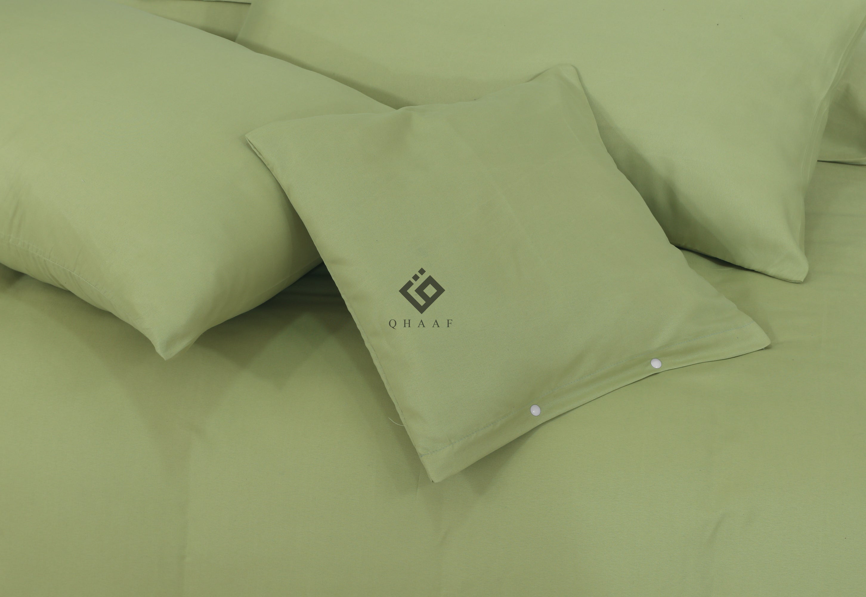 C.GREEN LUXURY DUVET SET- 8 PCS