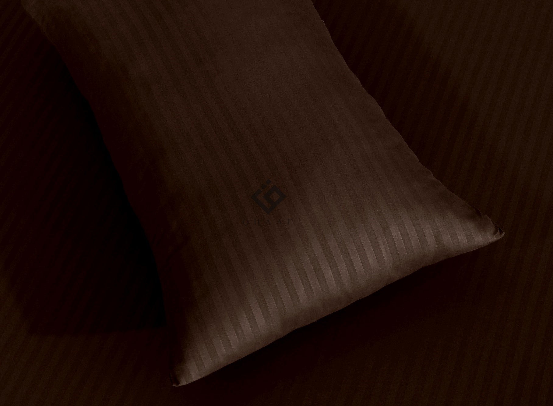 d.brown stripe satin fitted sheet - (premium)